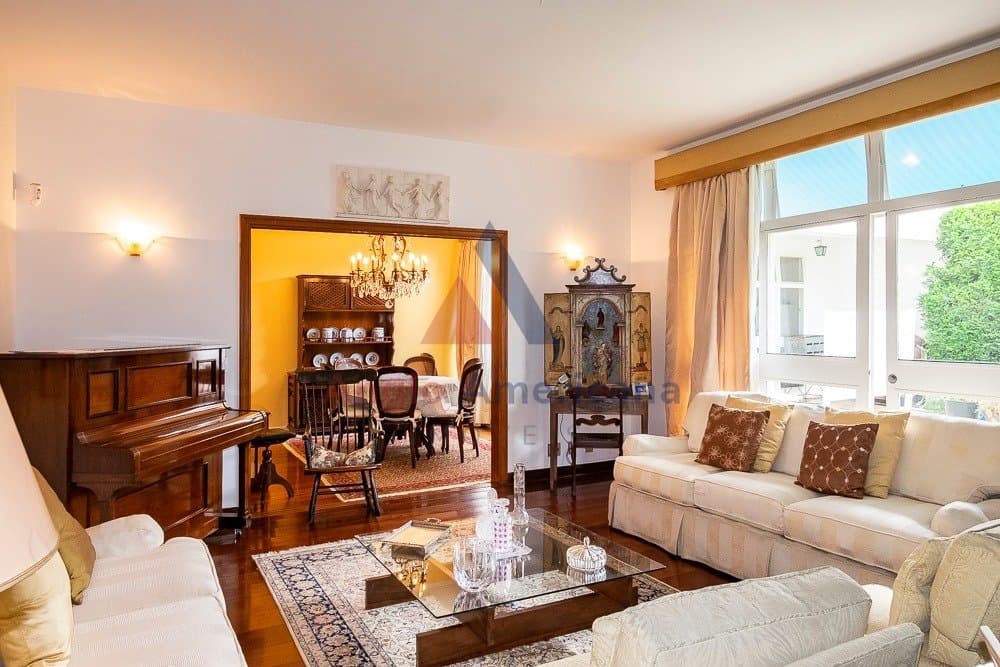 Casa em Alto de Pinheiros