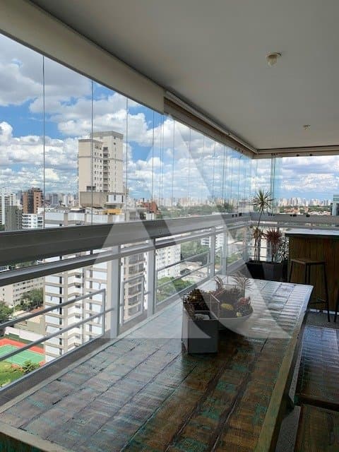 Apartamento em Moema
