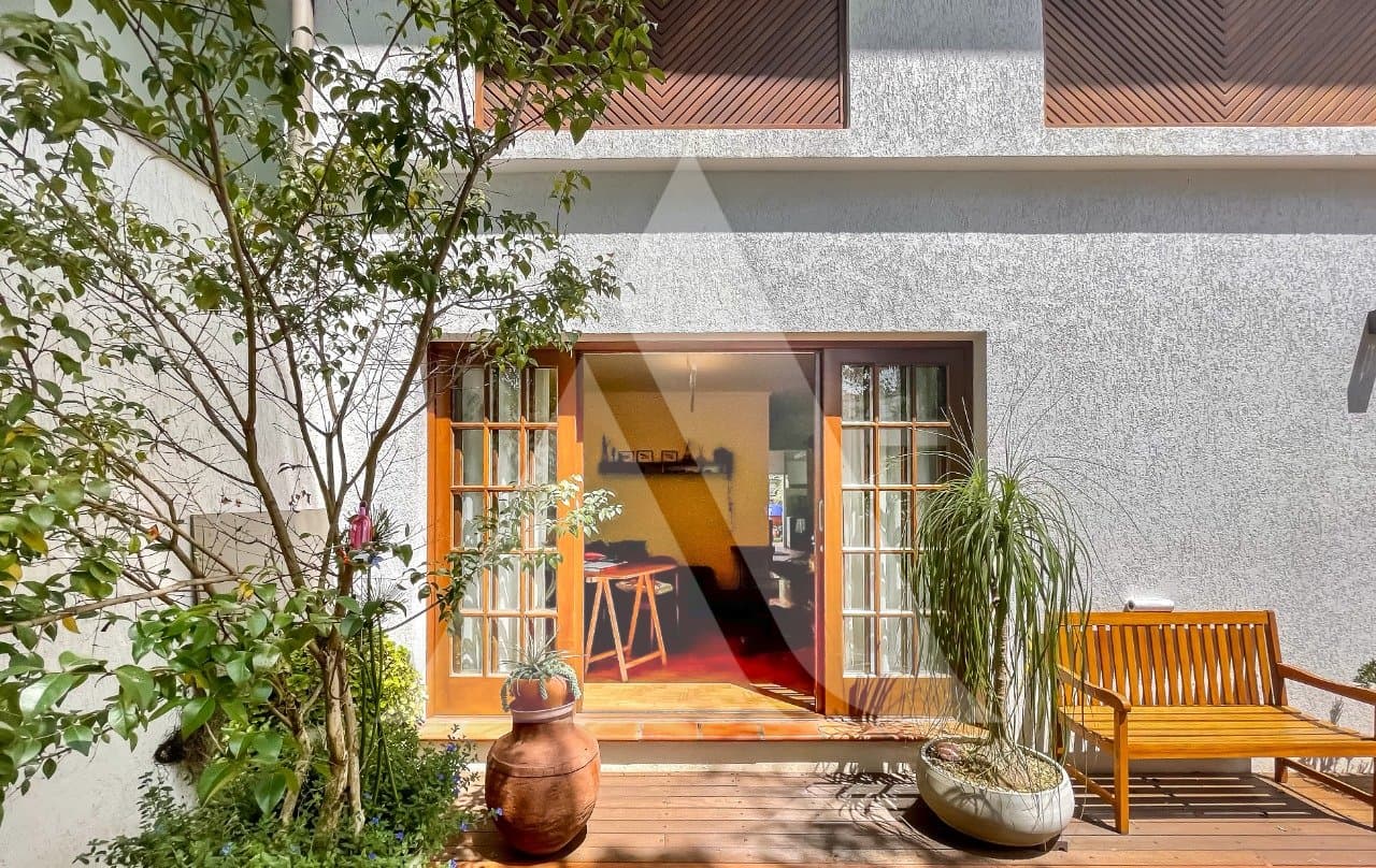 Casa em Alto de Pinheiros