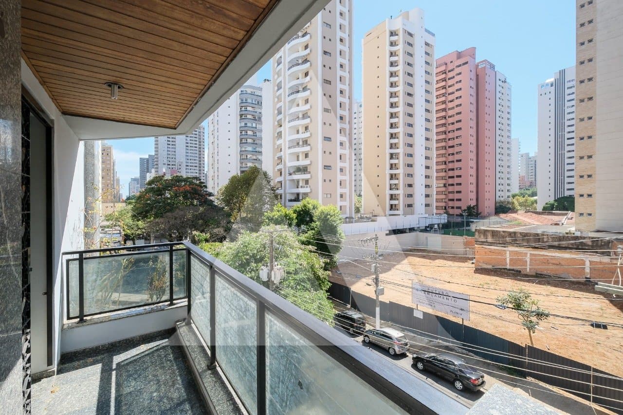 Apartamento em Moema