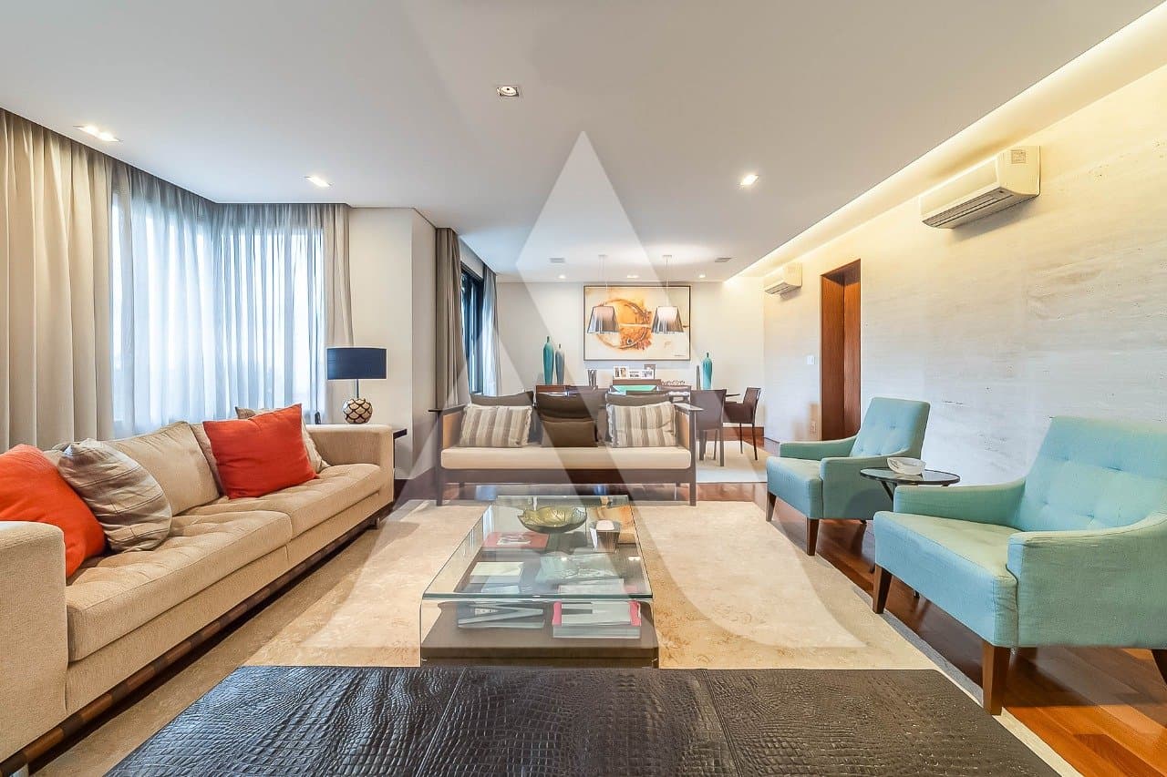 Apartamento em Alto de Pinheiros