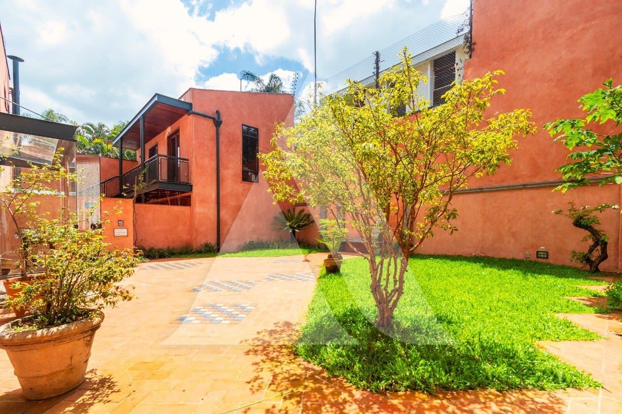 Casa em Jardim Guedala