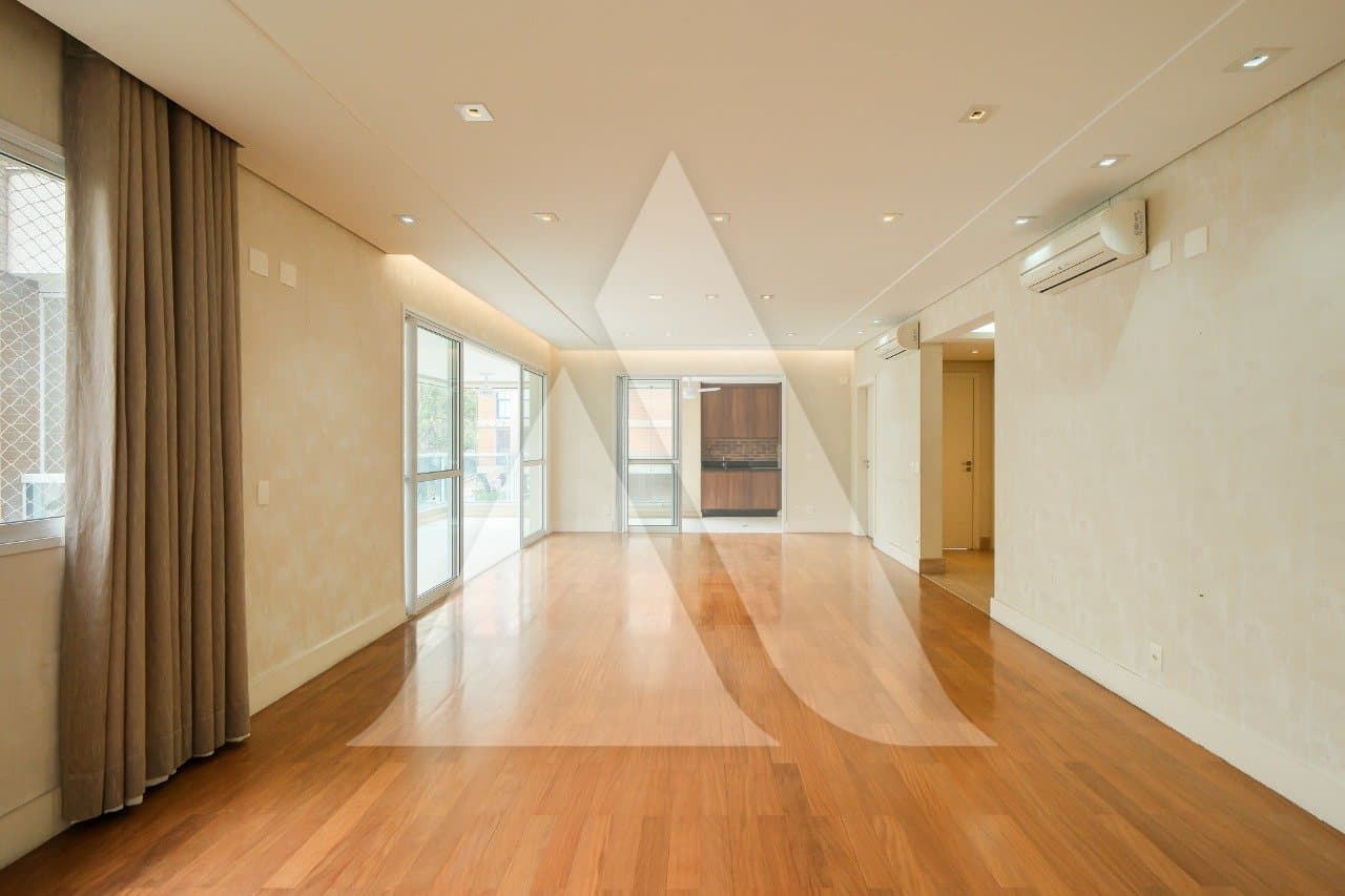 Apartamento em Moema