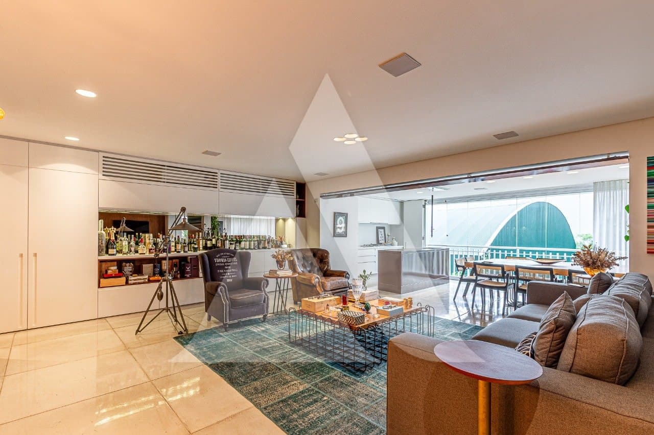 Apartamento em Alto de Pinheiros
