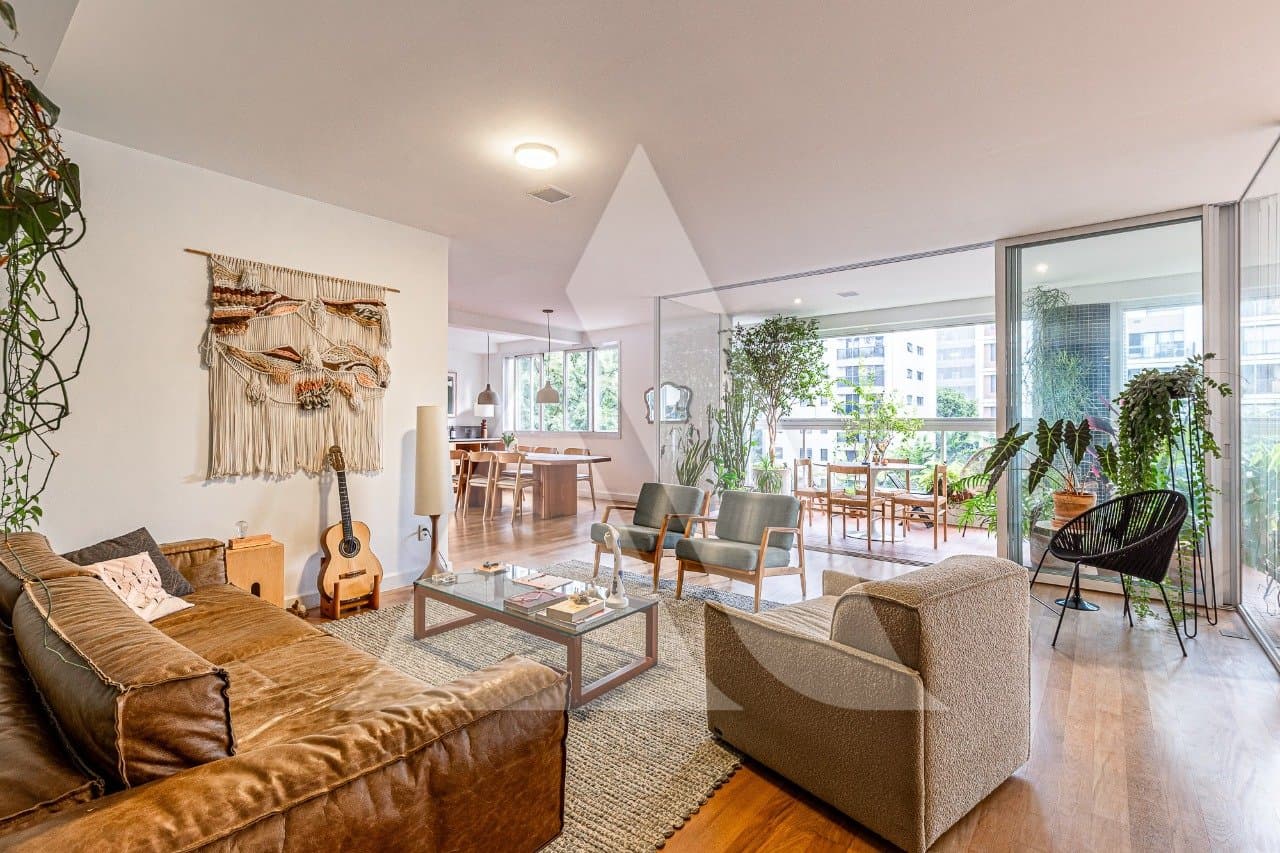 Apartamento em Alto de Pinheiros