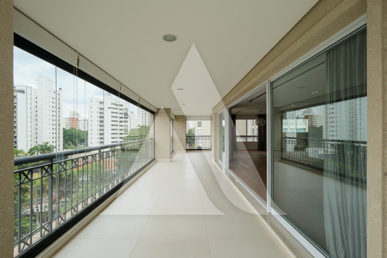 Apartamento em Campo Belo