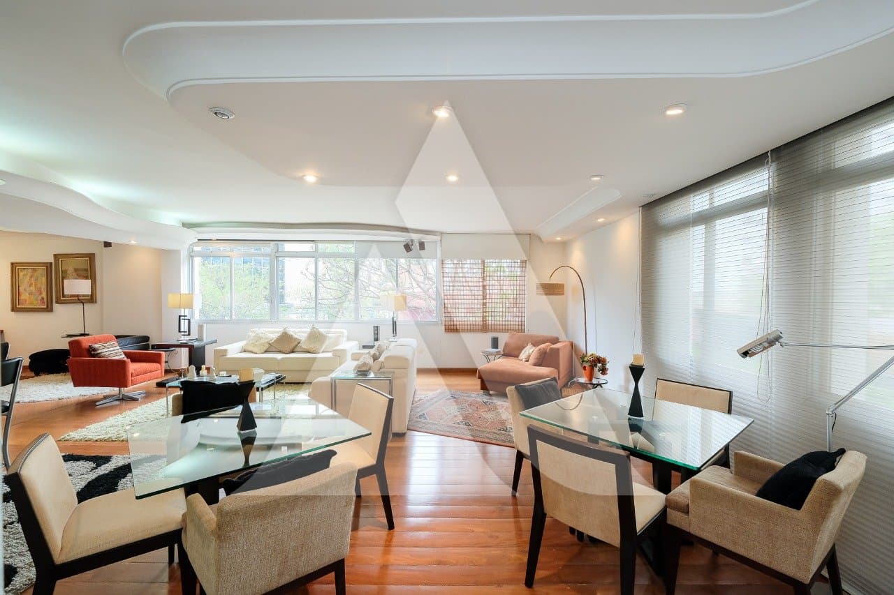 Apartamento em Itaim Bibi