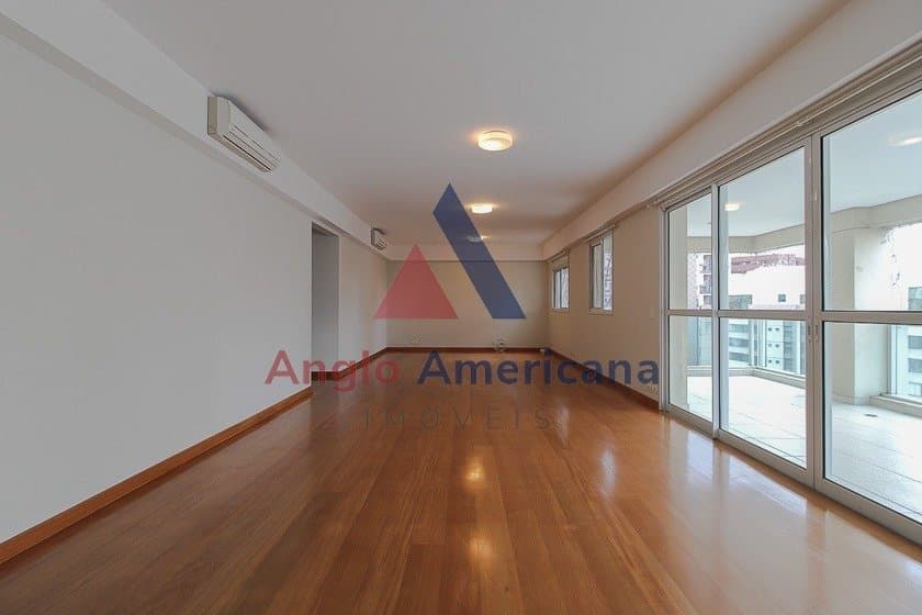 Apartamento em Moema