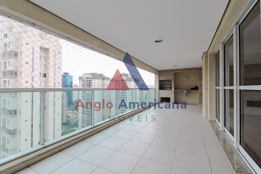 Apartamento em Moema