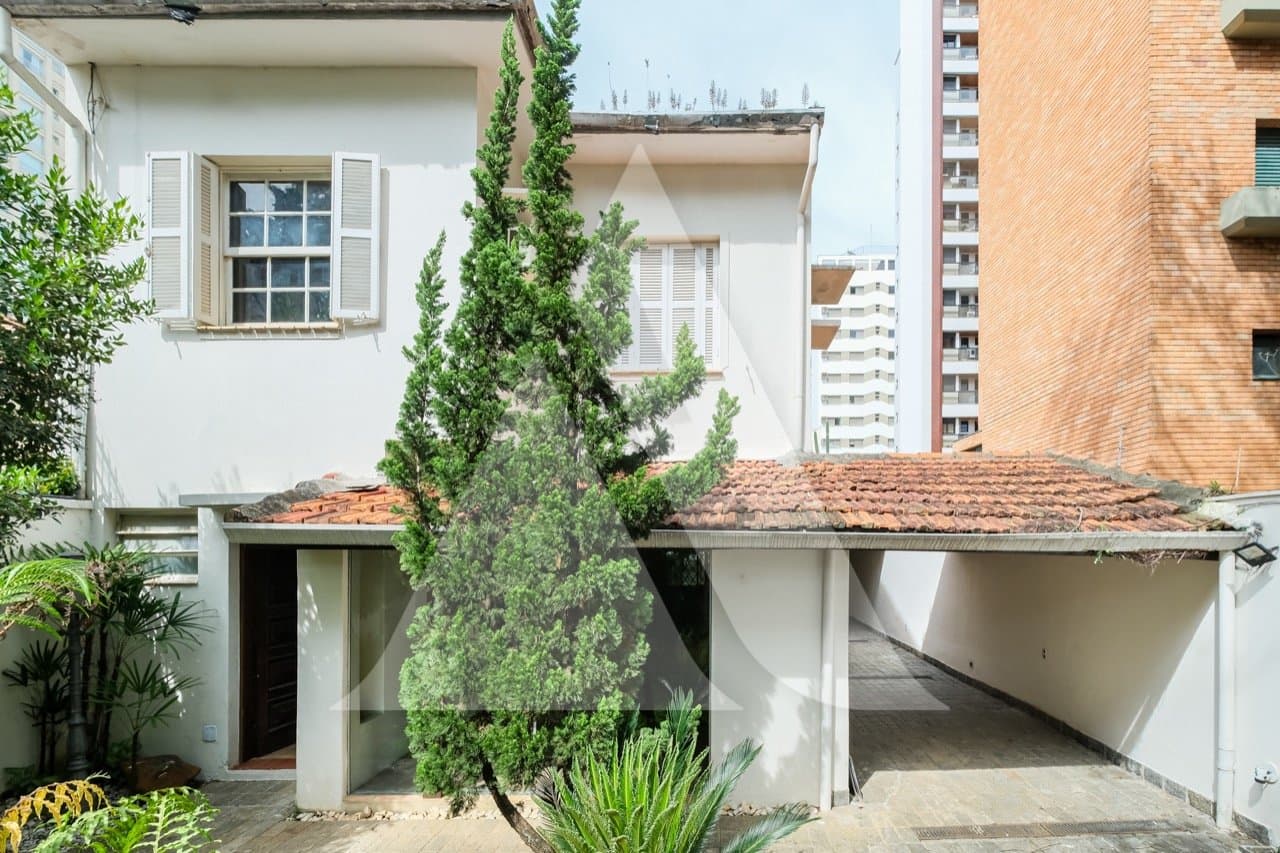 Casa comercial em Moema