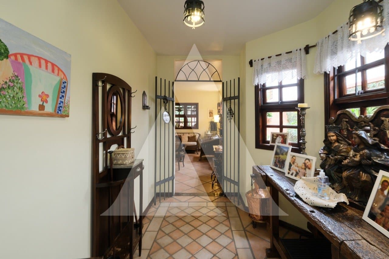 Casa em Alto de Pinheiros