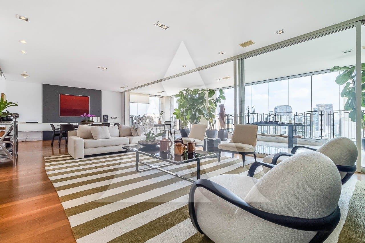 Apartamento em Itaim Bibi