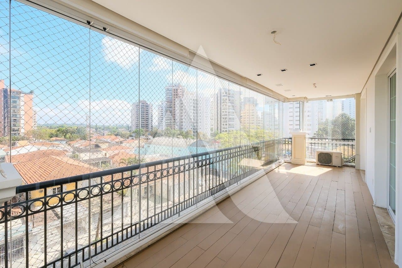 Apartamento em Campo Belo